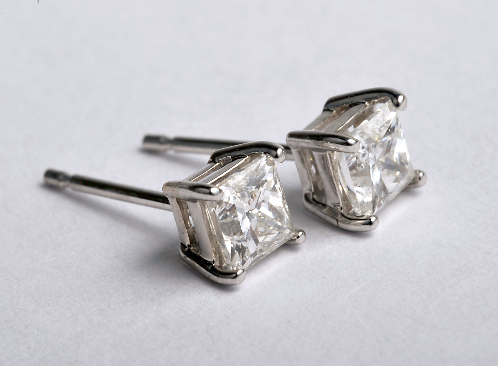 Greenleaf's Jewelry Diamond Stud